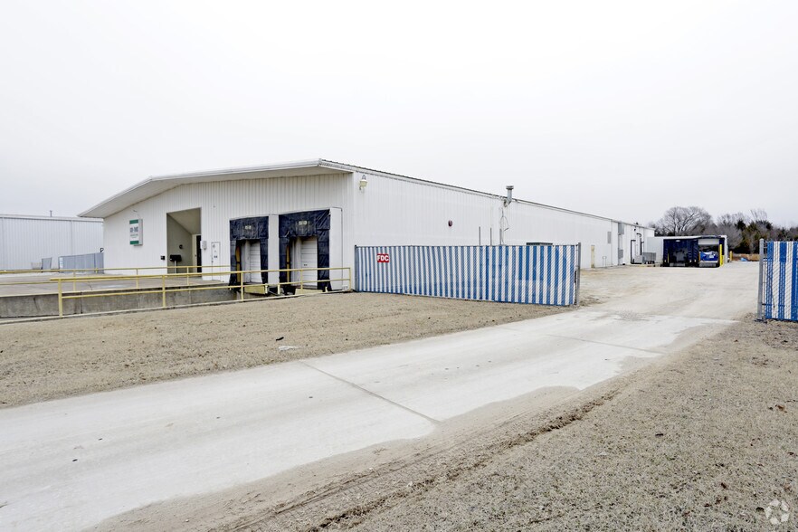 1701 N 13th St, Rogers, AR for sale - Primary Photo - Image 1 of 1