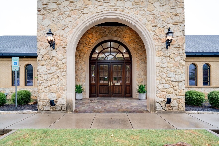 1727 Keller Pky, Keller, TX for lease - Building Photo - Image 3 of 25