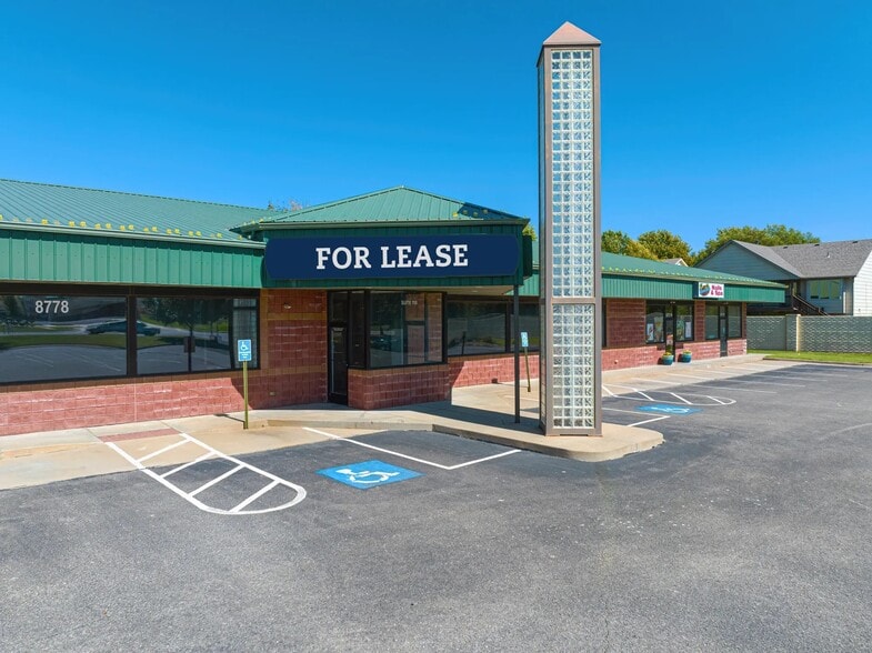 8778 W 29th St, Wichita, KS for lease - Building Photo - Image 2 of 3