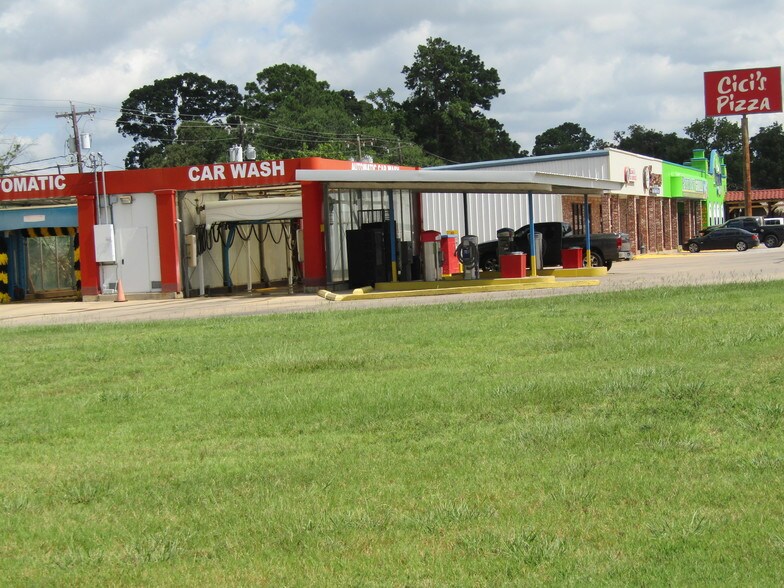 120 Briar Way, Livingston, TX, 77351 Car Wash Property