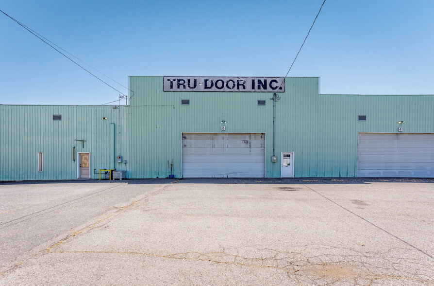 836 S 3rd Ave, Pasco, WA for lease - Building Photo - Image 1 of 36