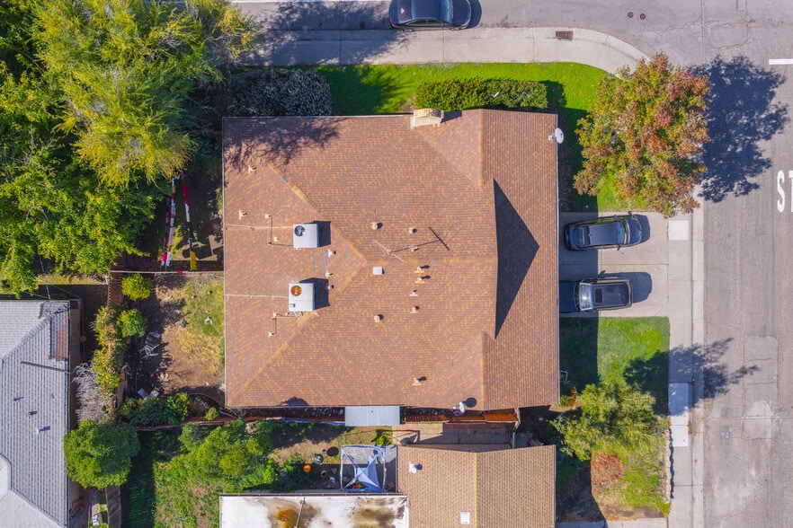 Sacramento Duplex Portfolio portfolio of 5 properties for sale on LoopNet.com - Aerial - Image 3 of 10