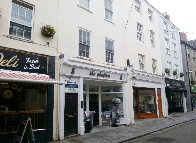 4 Market St, Guernsey for sale Primary Photo- Image 1 of 1