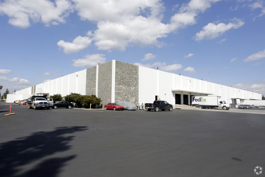 14380-14400 Industry Cir, La Mirada, CA for lease - Primary Photo - Image 2 of 5