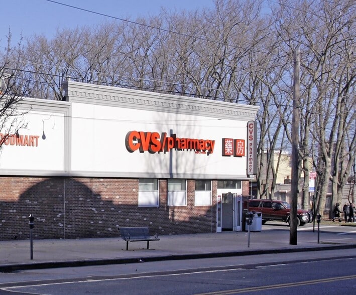 6702 Fort Hamilton Pky, Brooklyn, NY for sale - Building Photo - Image 2 of 3