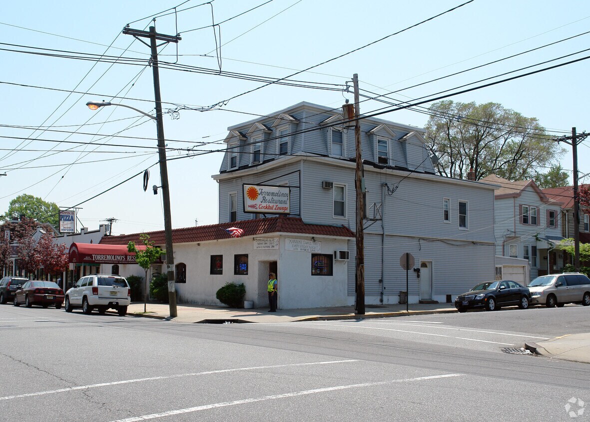 188192 Midland Ave, Kearny, NJ 07032 Torremolinos Restaurant