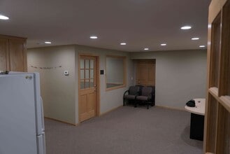 8925-8929 Aztec Dr, Eden Prairie, MN for lease Interior Photo- Image 1 of 14