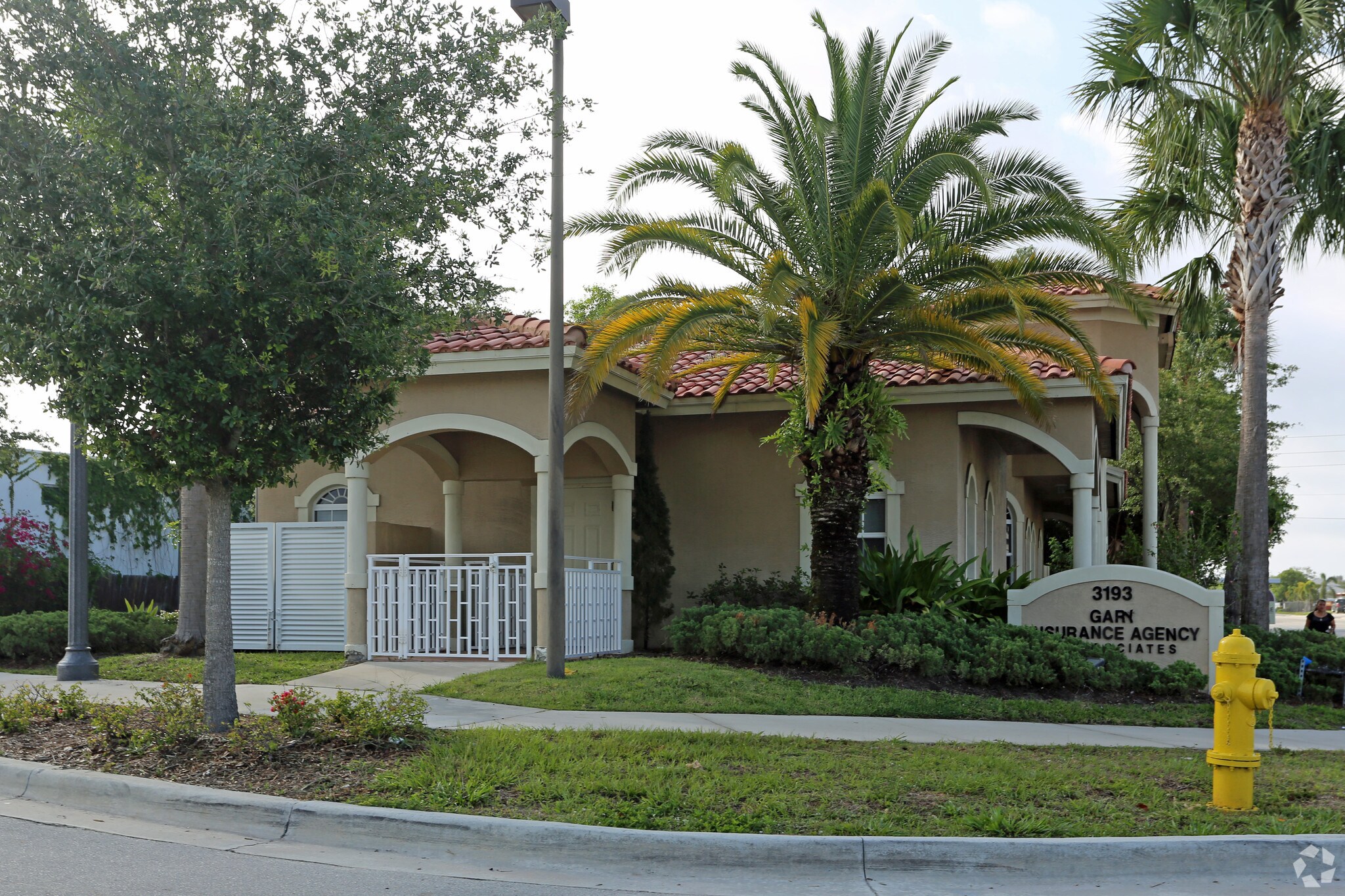 3193 SE Dixie Hwy, Stuart, FL for sale Primary Photo- Image 1 of 1