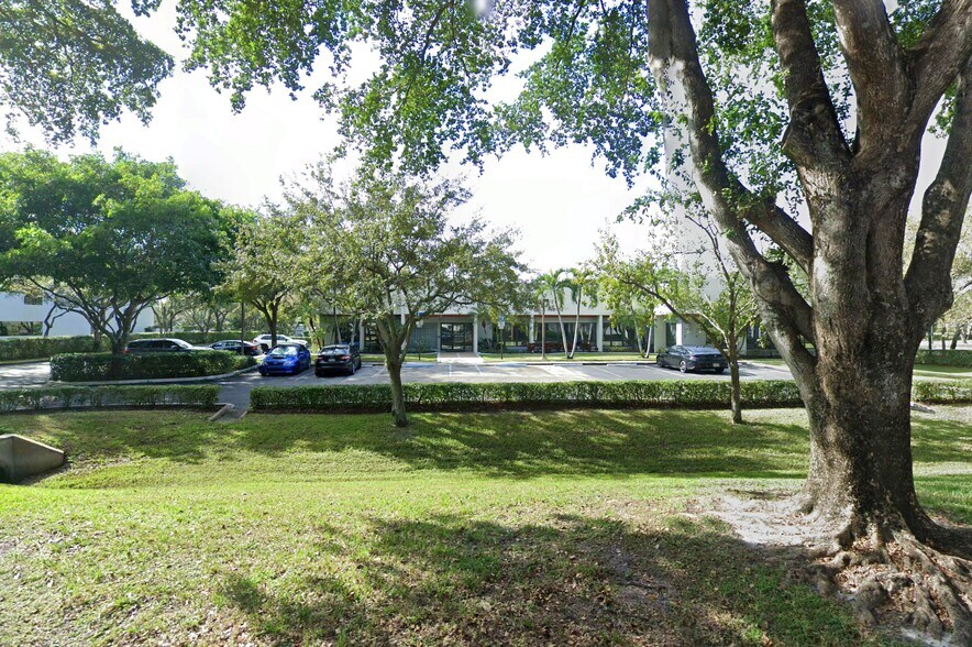 3240 Corporate Way, Miramar, FL for sale - Primary Photo - Image 1 of 1
