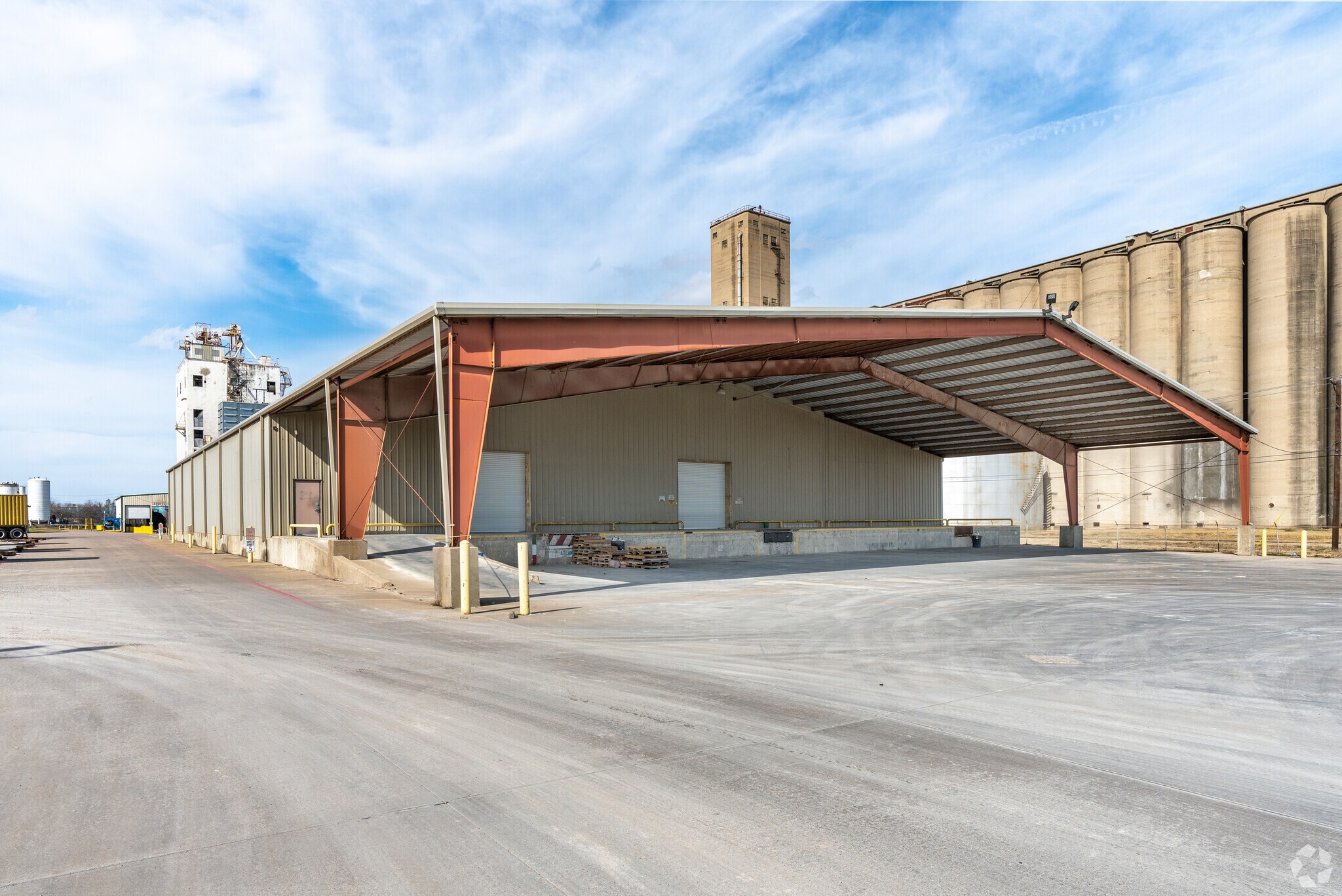 2101 Terminal Rd, Fort Worth, TX for sale Primary Photo- Image 1 of 1