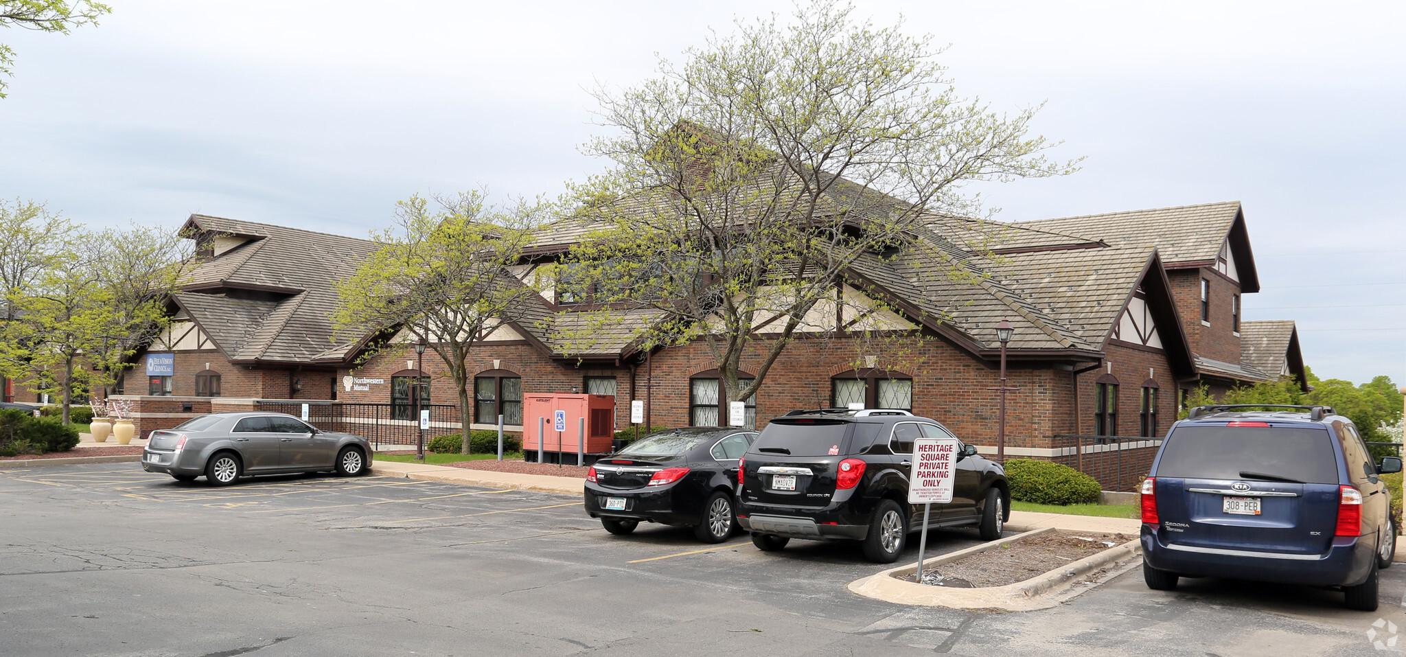 301 N Broadway, De Pere, WI for lease Building Photo- Image 1 of 16