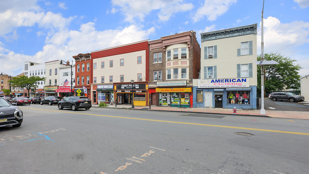 827 Elizabeth Ave, Elizabeth, NJ for sale - Building Photo - Image 2 of 25