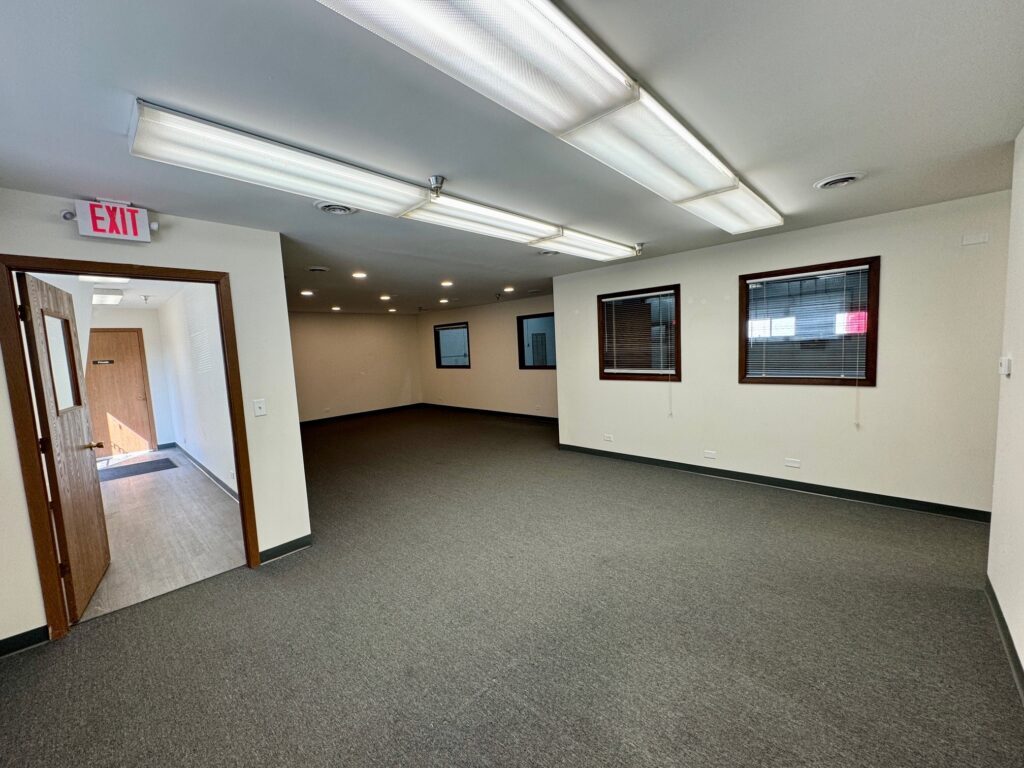 11414 Smith Dr, Huntley, IL for lease Interior Photo- Image 1 of 5