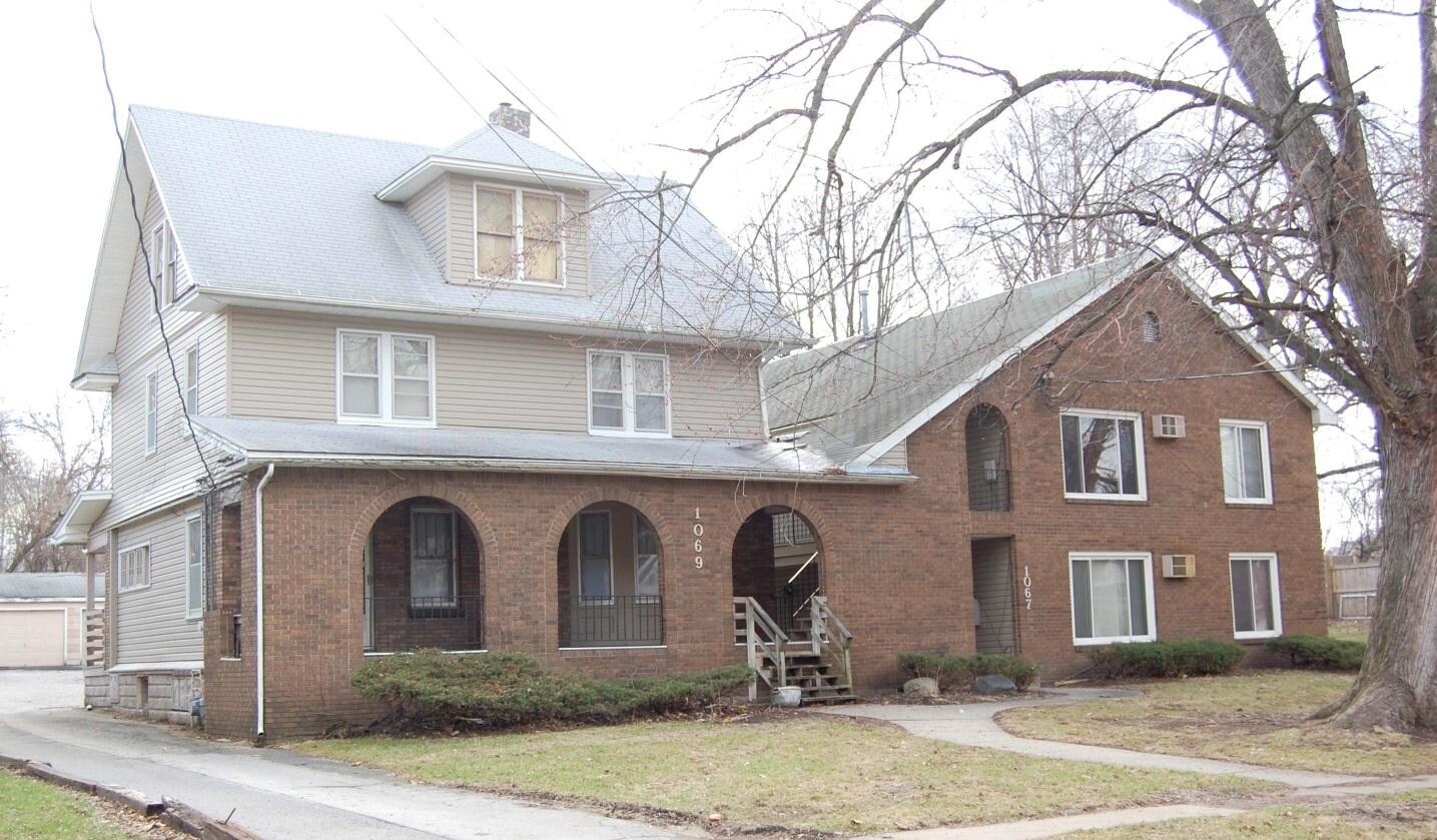 1069 33rd St, Des Moines, IA for sale Primary Photo- Image 1 of 2