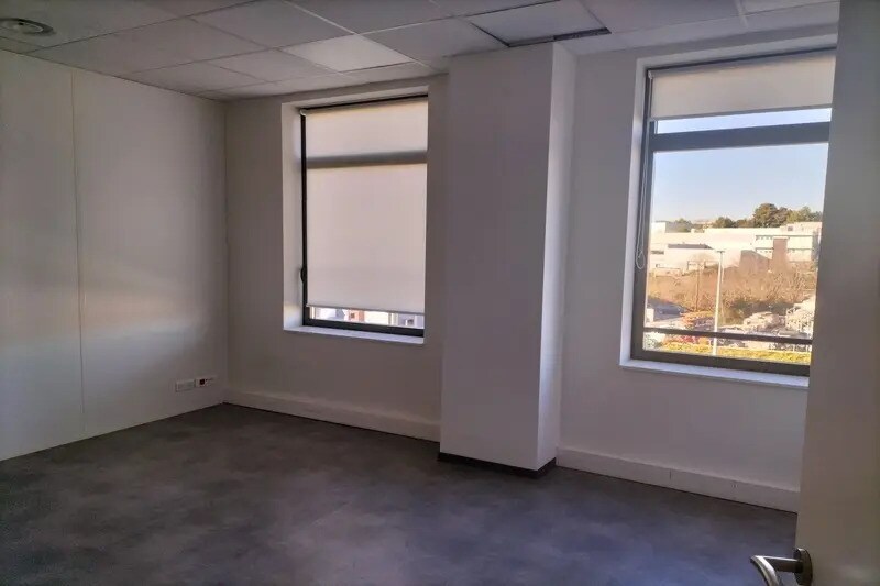 Office in Montpellier for lease - Building Photo - Image 3 of 16