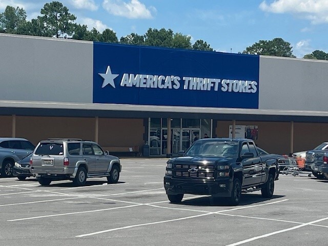 3225 Rainbow Dr, Rainbow City, AL for lease - Building Photo - Image 2 of 8