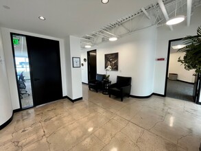 7345 E Acoma Dr, Scottsdale, AZ for lease Lobby- Image 2 of 11