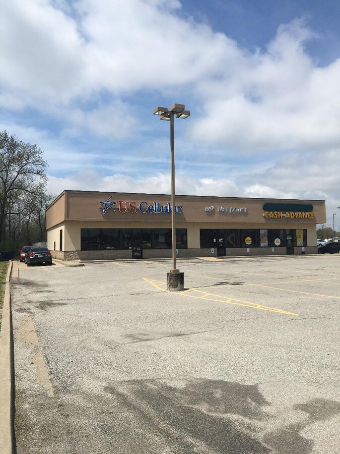 4007 Parkview Dr, Pittsburg, KS 66762