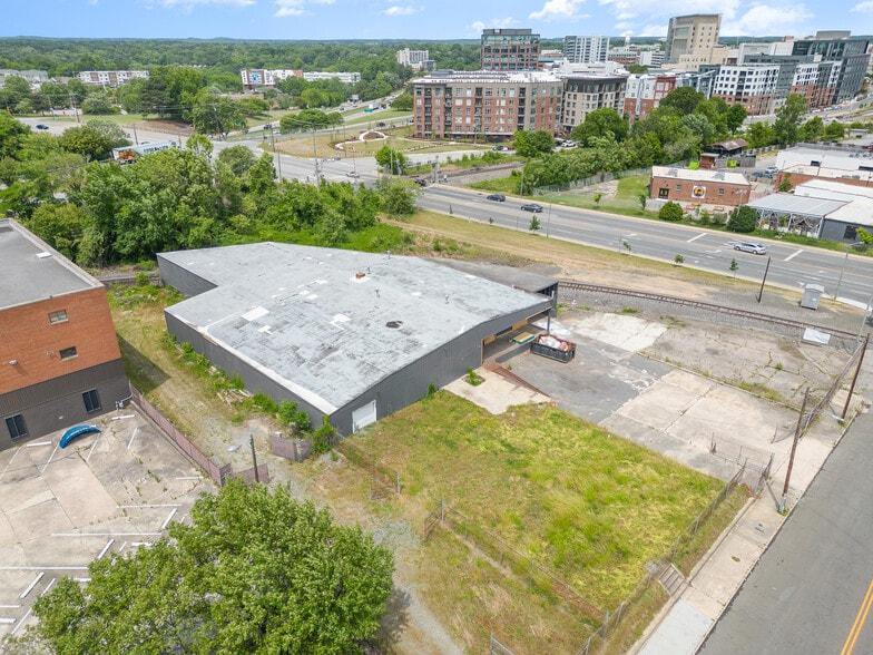 806 Ramseur St, Durham, NC for lease - Building Photo - Image 2 of 5