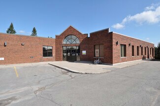 More details for 108 Angeline St, Lindsay, ON - Medical for Lease