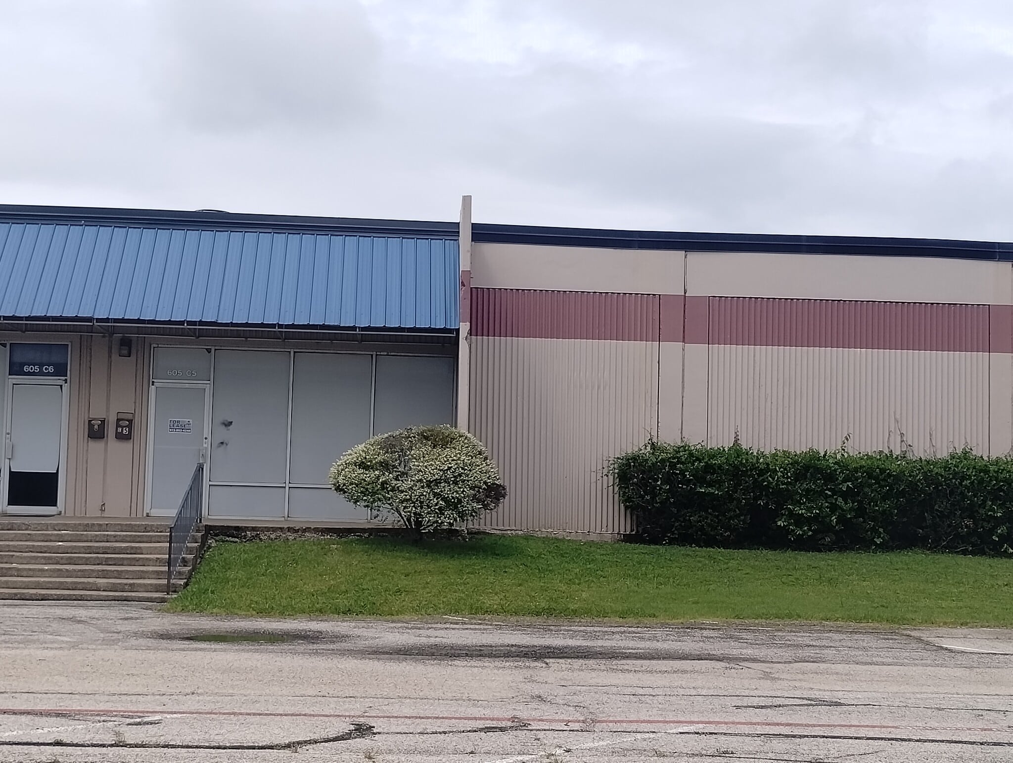 605 E Palace Pky, Grand Prairie, TX for lease Building Photo- Image 1 of 8
