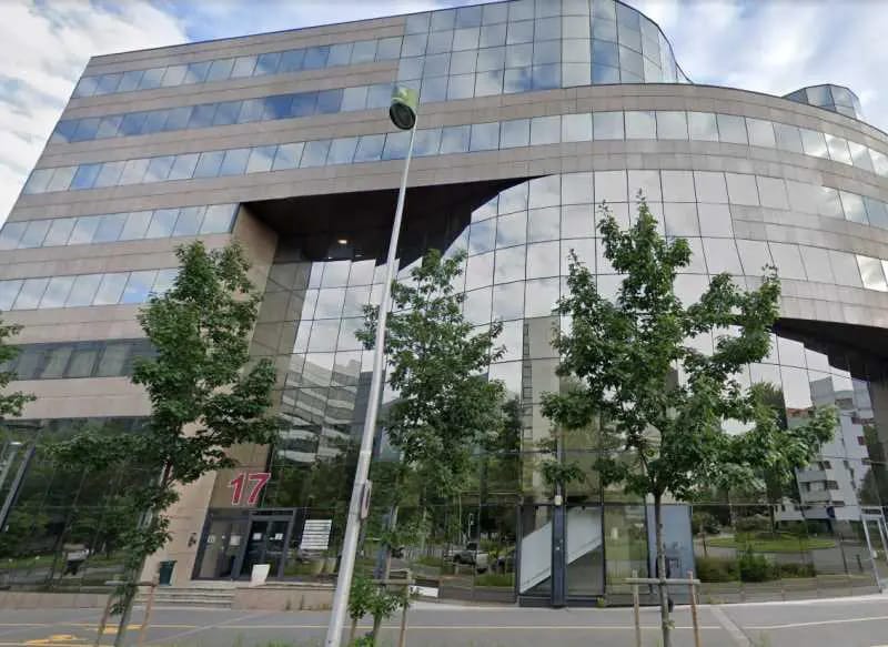 Flex in Noisy-le-Grand for lease - Building Photo - Image 1 of 7