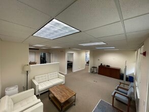 937 Tahoe Blvd, Incline Village, NV for lease Building Photo- Image 1 of 5