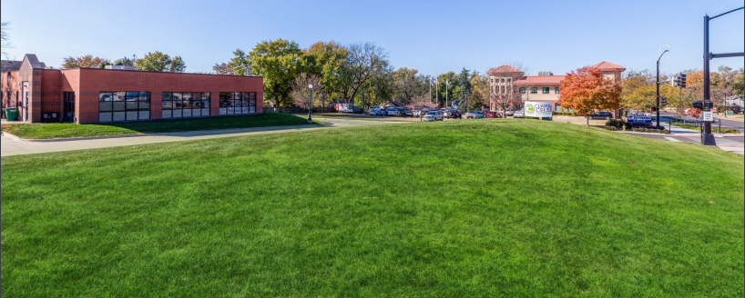 6580 University Avenue, Windsor Heights, IA for lease - Primary Photo - Image 1 of 1