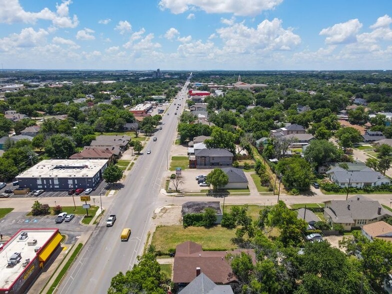 2628 Hemphill St, Fort Worth, TX for sale - Aerial - Image 3 of 3