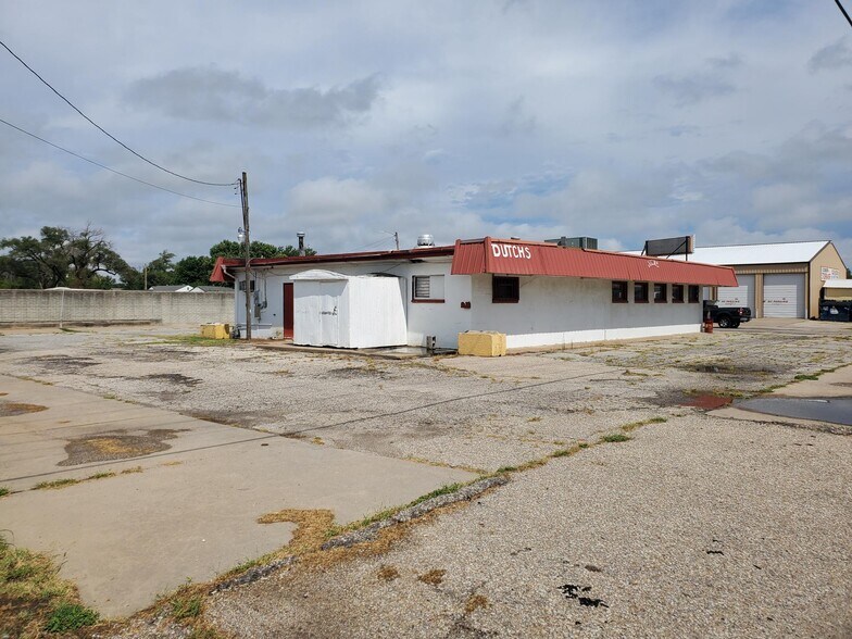 7301 S Broadway St, Haysville, KS for sale - Building Photo - Image 2 of 5