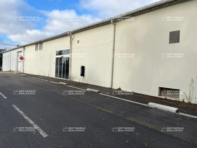 Flex in Vertou for lease - Building Photo - Image 3 of 12