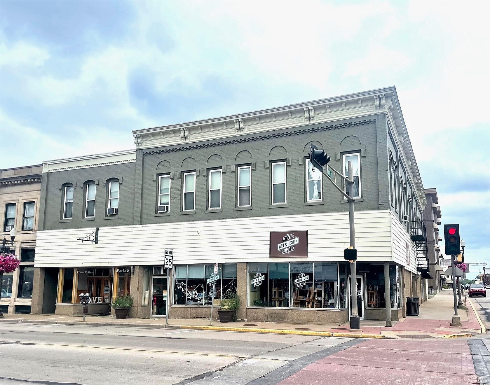 105 Main St E, Menomonie, WI for sale Building Photo- Image 1 of 1