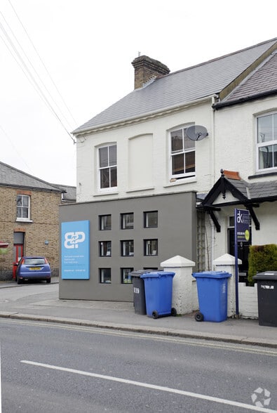 119 Arthur Rd, Windsor for sale - Primary Photo - Image 1 of 1