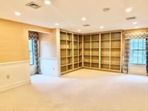 1624 Sudbury Rd, Concord, MA for lease Interior Photo- Image 1 of 15