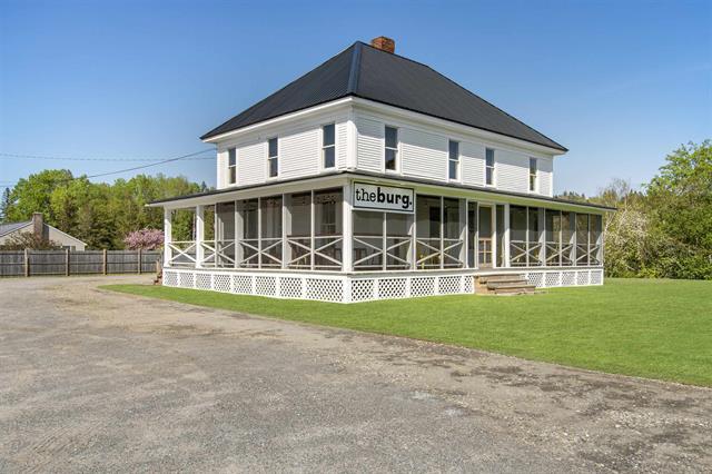 8 Back Lake Rd, Pittsburg, NH for sale - Primary Photo - Image 1 of 1