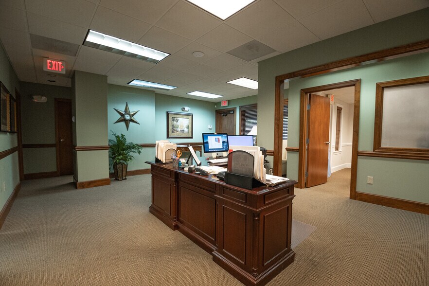 1911 Hillandale Rd, Durham, NC 27705 1911 Hillandale Road, Suite 1010