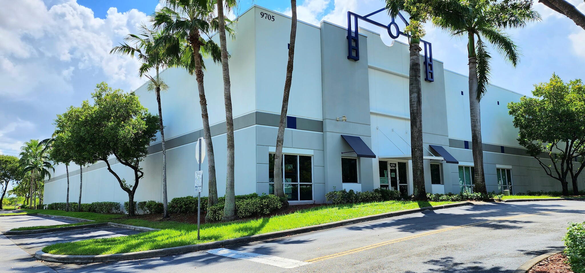 9705 NW 108th Ave, Medley, FL for lease Building Photo- Image 1 of 4