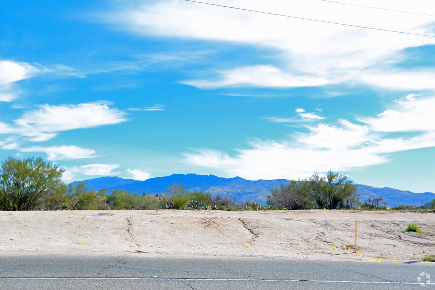 S Houghton Rd, Tucson, AZ for sale - Building Photo - Image 3 of 6