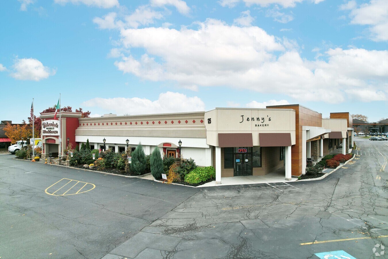 125 White Spruce Blvd, Rochester, NY 14623