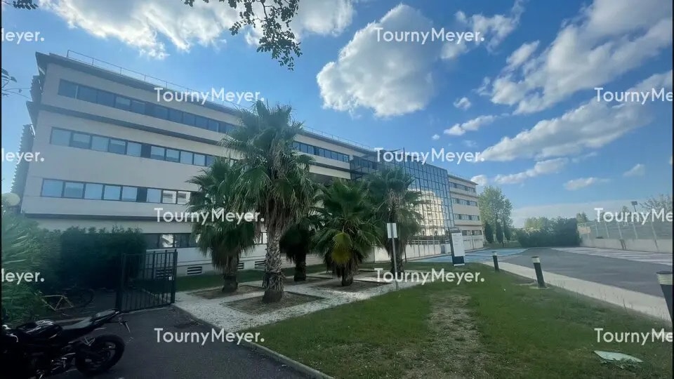 Office in Montpellier for lease - Building Photo - Image 3 of 3