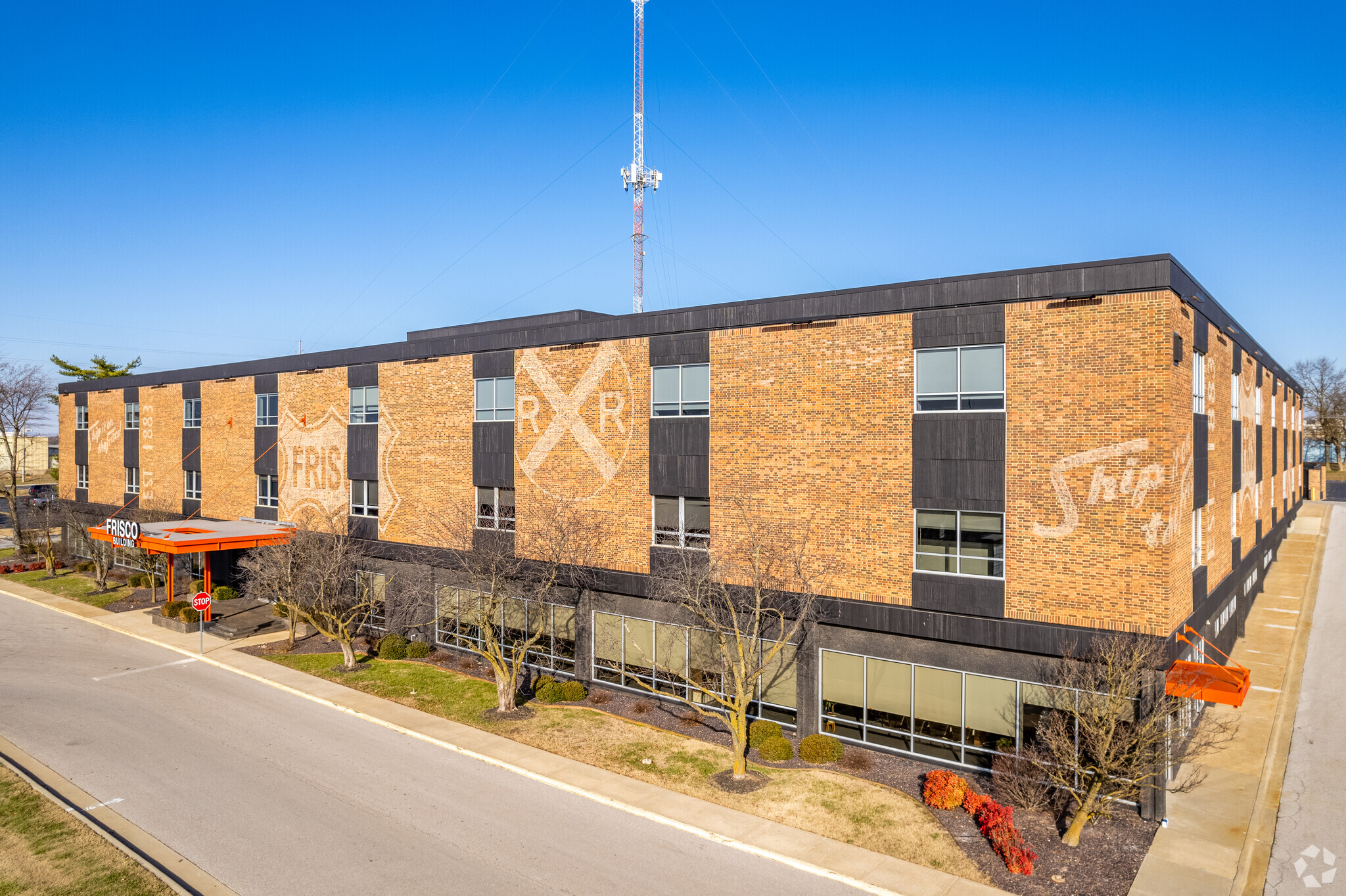 3253 E Chestnut Expy, Springfield, MO for lease Primary Photo- Image 1 of 9