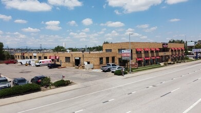 2555 S Santa Fe Dr, Denver, CO for lease Interior Photo- Image 1 of 6