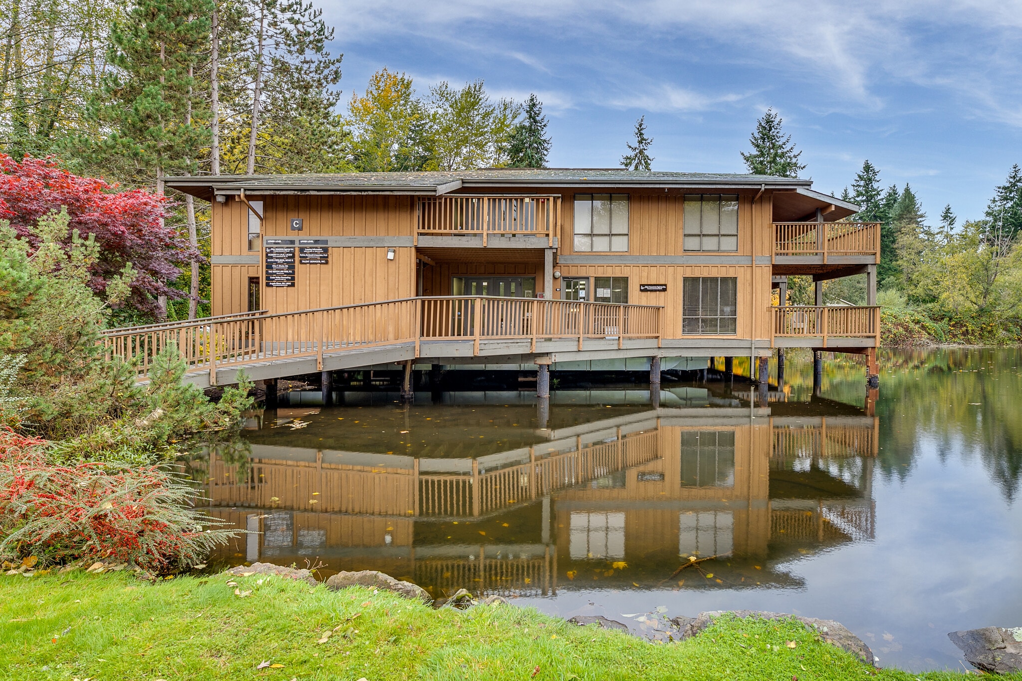 20102 Cedar Valley Rd, Lynnwood, WA 98036