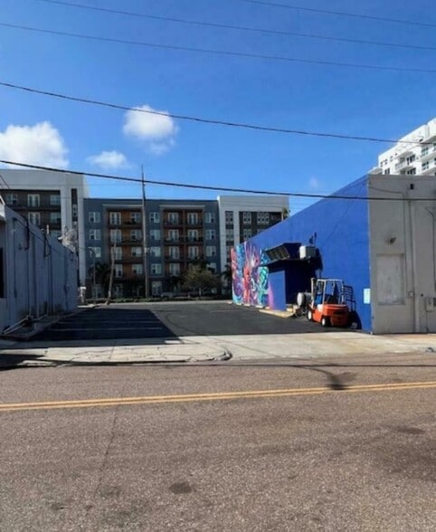 1510 1st Ave N, Saint Petersburg, FL for lease - Building Photo - Image 2 of 9