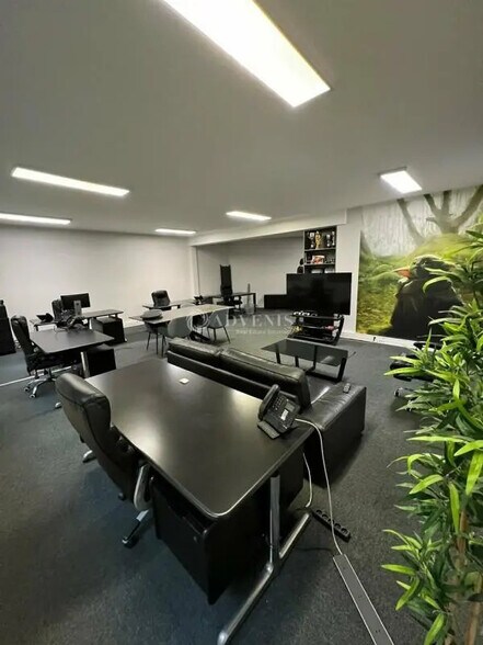 Office in Bois-d'Arcy for sale - Interior Photo - Image 2 of 3