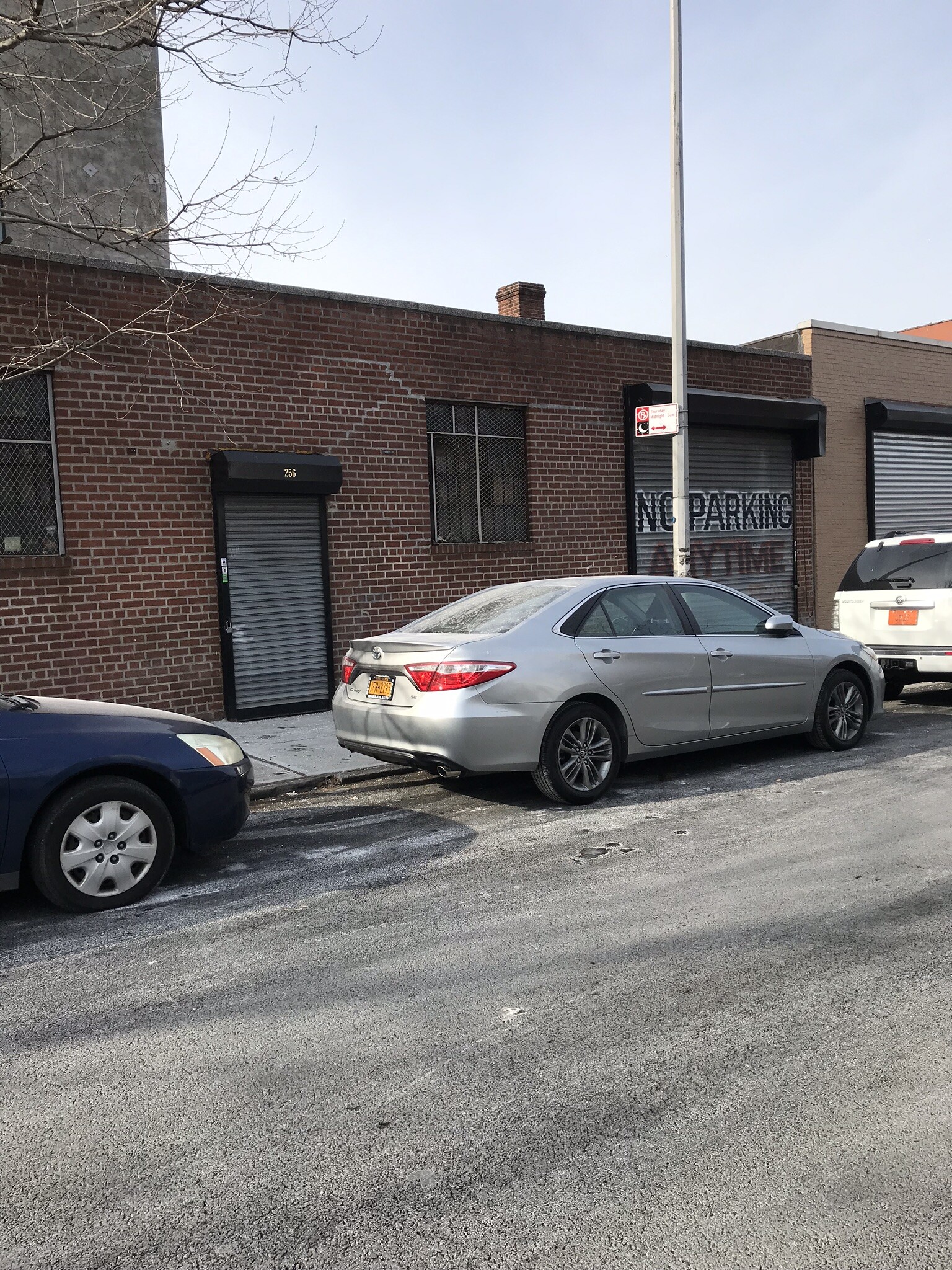 256 E 137th St, Bronx, NY for lease Building Photo- Image 1 of 2