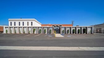 14208 Towne Ave, Los Angeles CA - Loft