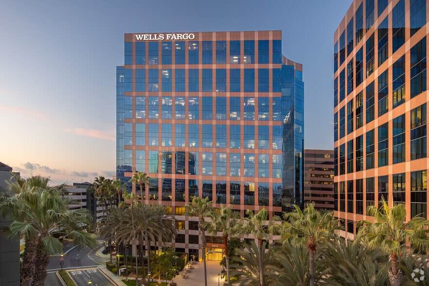 2030 Main St, Irvine, CA for lease - Building Photo - Image 2 of 5