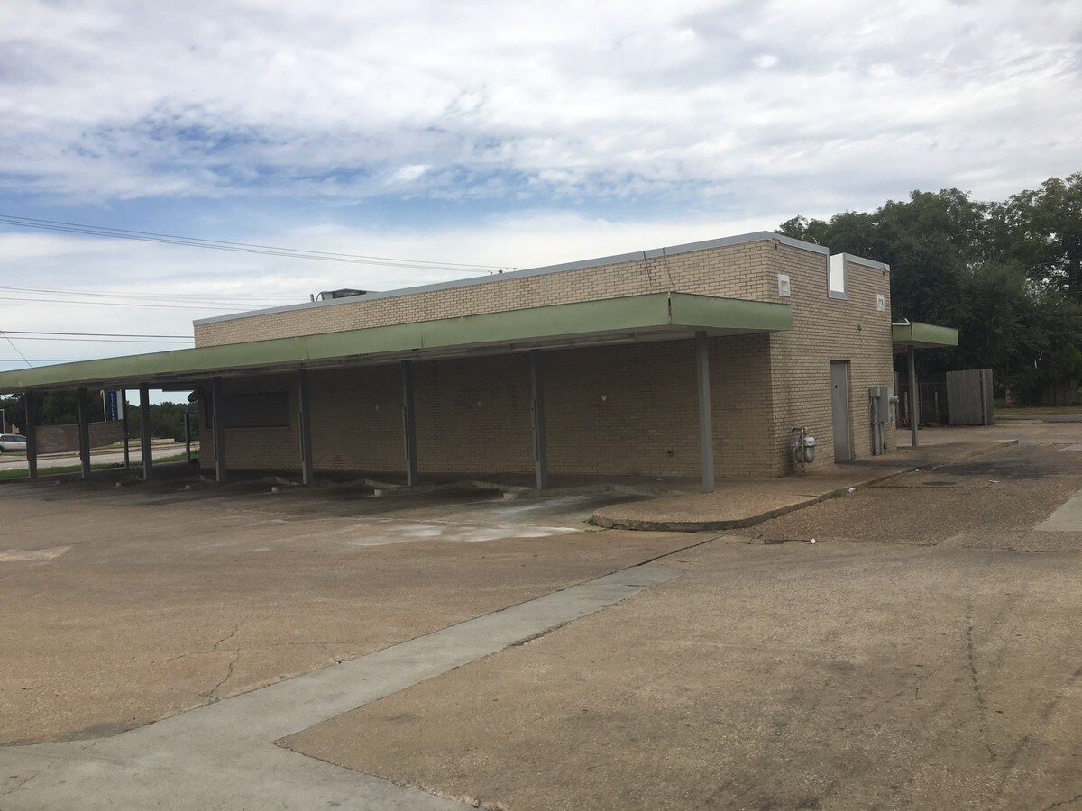 8092 Ferguson Rd, Dallas, TX 75228