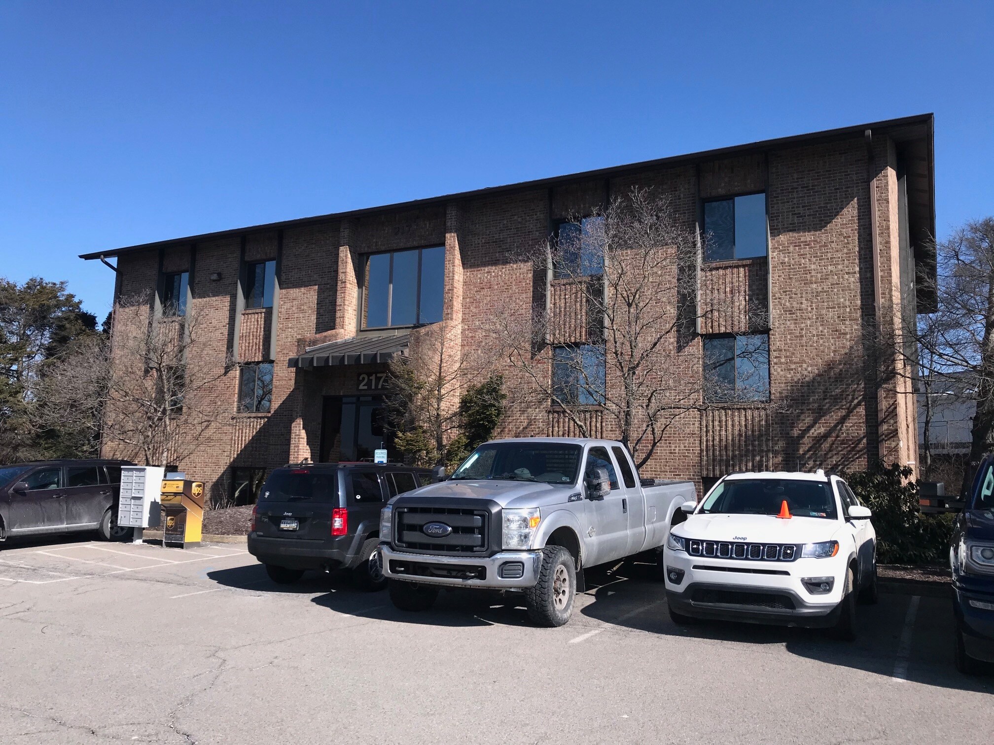 217 Executive Dr, Cranberry Township, PA 16066